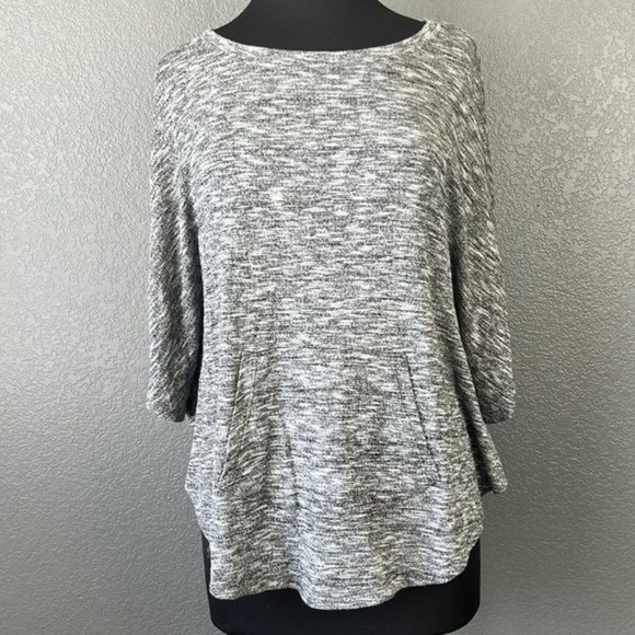 Sweaters - One Clothing Womens Size Large Sweater Poncho